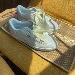 Puma ribbon sneakers